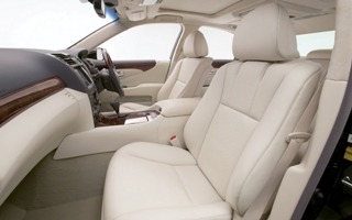 LS460