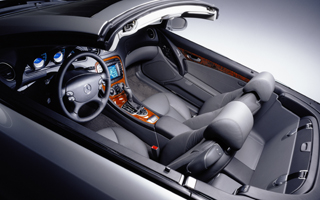 SL�N���X����