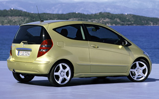 A�N���X3�h�A��