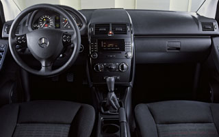 A�N���X3�h�A����