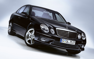 E�N���X�Z�_���EAMG�X�|�[�c�p�b�P�[�W�O