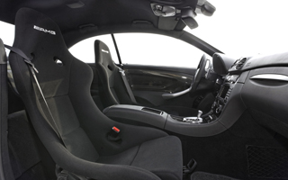 CLK63AMG�u���b�N�V���[�Y����